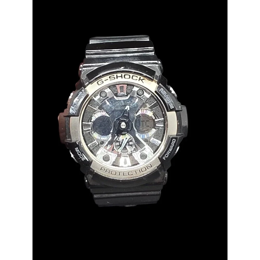 Casio G-Shock 5229 GA-200BW Black/Sliver Digital/Analog Works! (new battery)